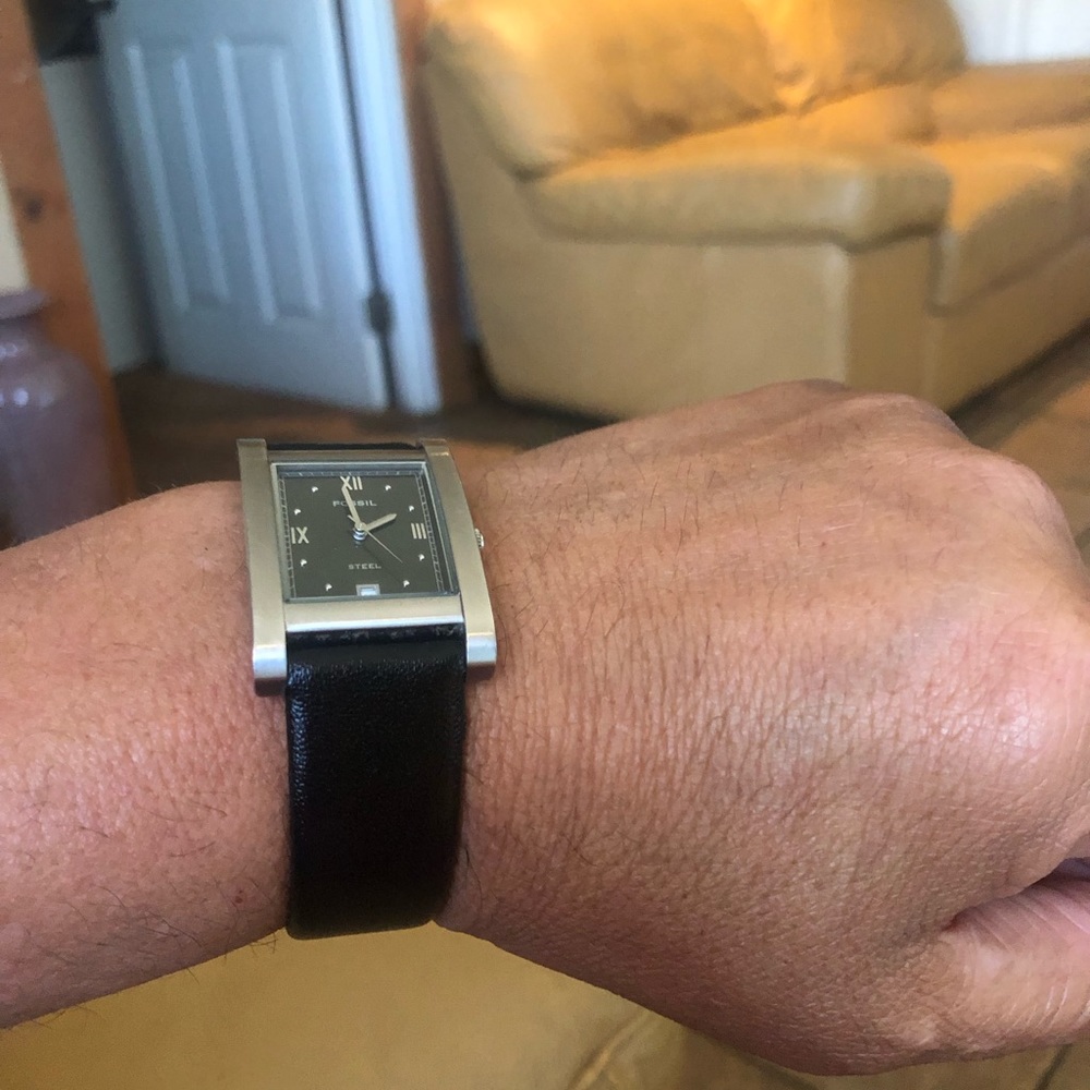 Fossil Watch Good Working Condition - image 5